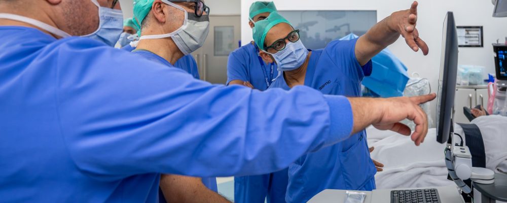 Sheikh Shakhbout Medical City Performs Its First Robotic Knee And Hip Replacement Surgeries
