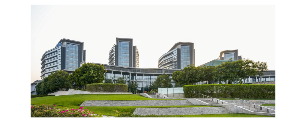 Sheikh Shakhbout Medical City Advances Robotic Surgery Care Through Treatment Of Rare And Complex Vascular Condition